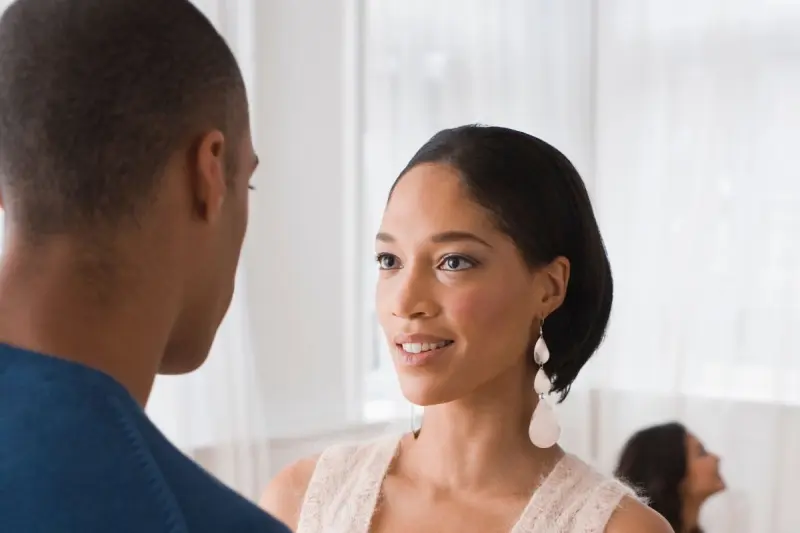 attract attention dating